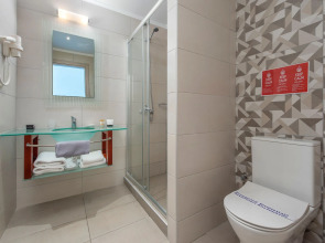 Отель Bomo Tosca Beach