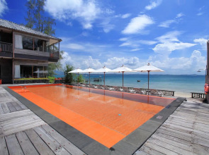 Курортный отель Baan Ploy Sea