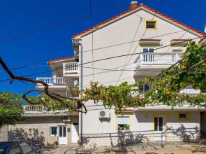 Nice Apartment in Banjol With 2 Bedrooms and Wifi
