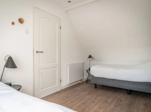 Amazing Bungalow in De Cocksdorp near Beach