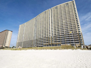 Emerald Beach Resort 2 Bedroom Apartment