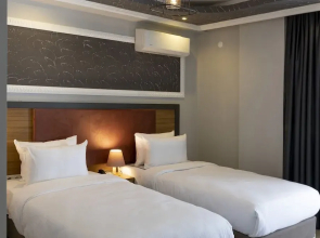 Toprak Hotel
