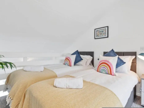 On the Water 3 Waterside Studio Mezzanine Bedroom Terrace Overlooking the Harbour