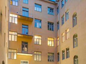 WeHost Pieni Roobertinkatu Big