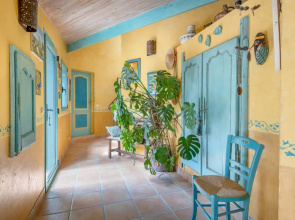 Maison familiale pour 6 personnes atypique et coloree !