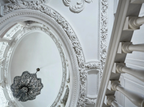 Barnett Hill - Luxury Hotel