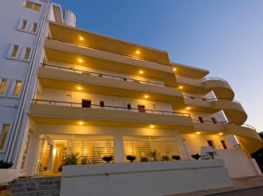 Trianta Hotel Apartments