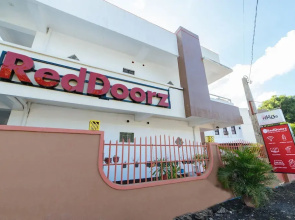 RedDoorz @ Pag Asa Rawis Legazpi