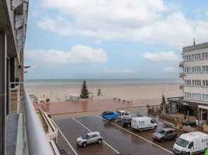 Charming and Cozy Apartment With sea View