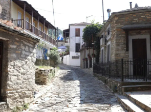 Nikolaou Apartments Upper Floor