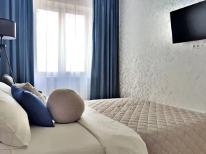 Panda Home at 34 Hervier St., room 1