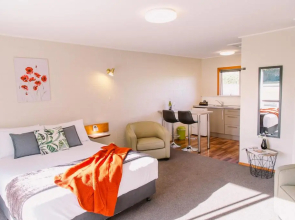 Flaxbourne Motels