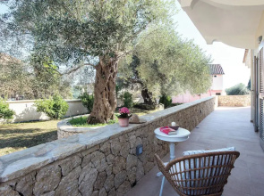 Verde Olive Three-Bedroom Holiday Home by Konnect