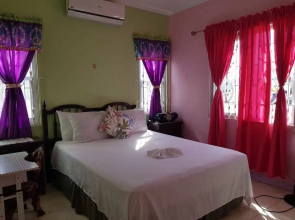 Meadows Cozy 2BDR House