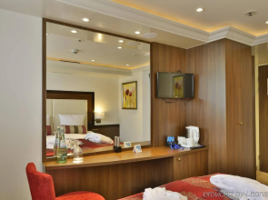 FairCruise Deluxe Hotelship Cologne