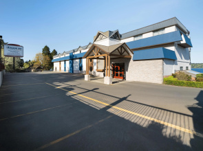 Anchor Inn And Suites