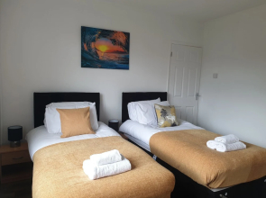 Remarkable 3-bed House in Ipswich