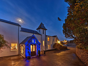 La Fregate Hotel