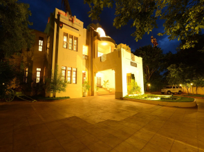 Visalam- Cgh Earth