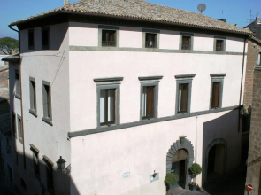 Palazzo Piccolomini