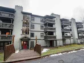 Gateway Condo A25