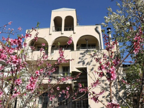 Luys Hostel & Tours