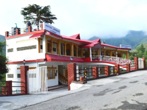 Hotel Burans And Restaurant