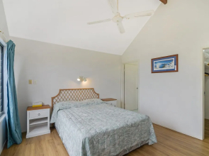 Galleries 3 - 3/28 Peregian Esplanade