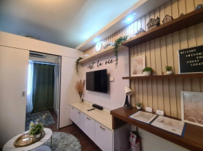 One Bedroom Balcony With Great Location and Value