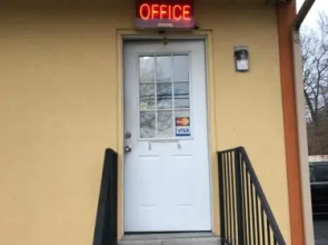 Budget Inn