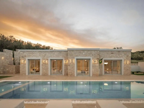 Ayali Villa I, a divine luxury homestay, By ThinkVilla