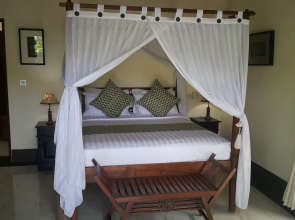 Emerald Villa B-18