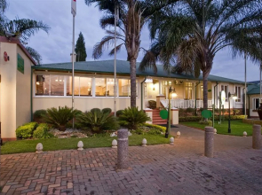 Sentinel Luxury Suite Hotel