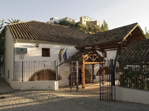 Albergue Inturjoven El Bosque - Hostel