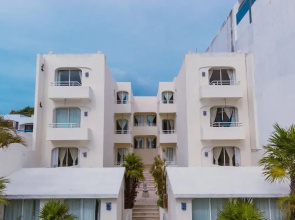 Luciana Hotel & Beach Club