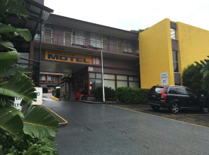 The Palms Motel (Formerly Flinders Motel)