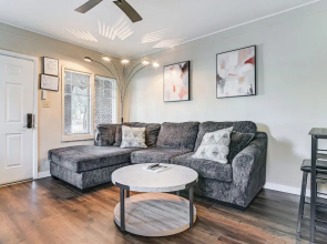 Walkable Haven 1 Mi to Dtwn Phoenix & Chase Field!