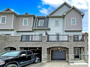 Elegant 3-bedroom House - Bowmanville