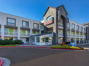 SureStay Plus Hotel by Best Western Scottsdale North (ex.Fairfield Inn by Marriott Scottsdale North)