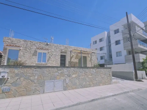148 Lim- Stay Synergy House