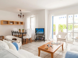 Pasito Blanco Marina Resort Cb10