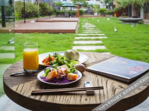 Jiangyou Palm Springs Garden Business Hotel (Monument & Taibai Park)