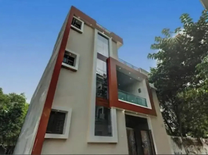Hotel Awadh Pearl
