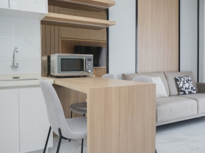 Cozy And Simply 2Br At Sky House Bsd Apartment