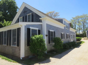 54 Cross Street - Three Bedroom House