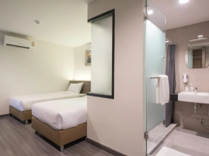 Sovereign Group Hotel