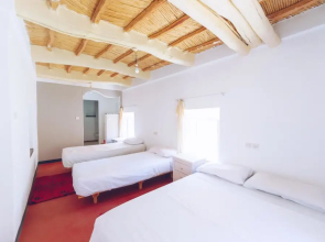 Monkey Finger House