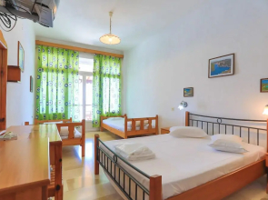 Faros Ena in Gaios With 1 Bedrooms and 1 Bathrooms