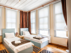 Educa Suites Balat