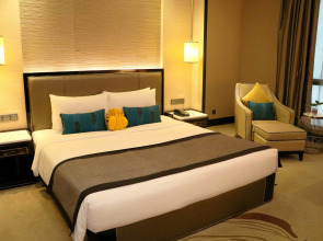 Pacific Regency Hotel Suites